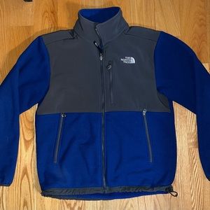 The North Face Men’s Lightweight Jacket - blue size M